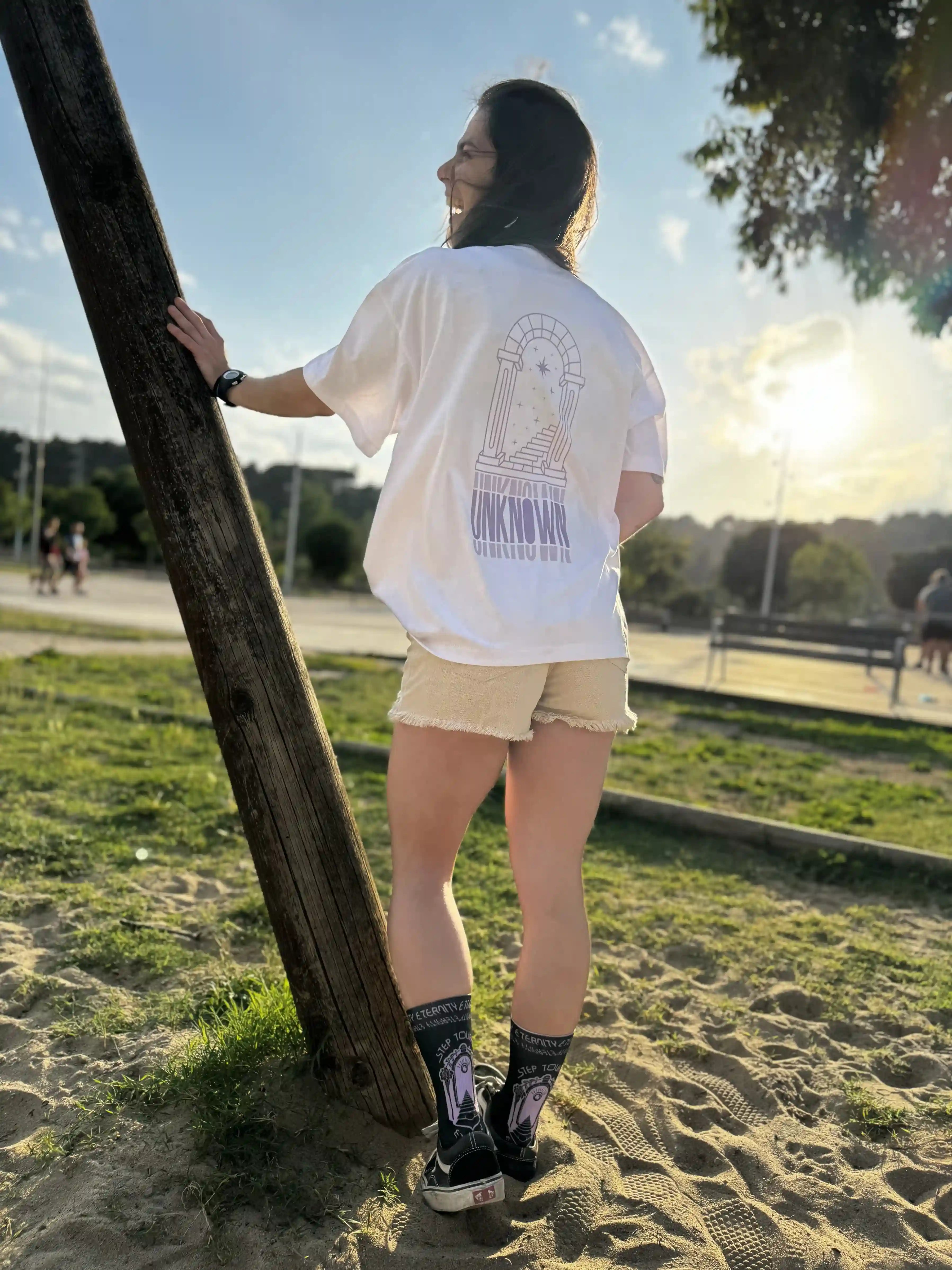 UNKNOWN - CAMISETA BLANCA OVERSIZED BOXY FIT